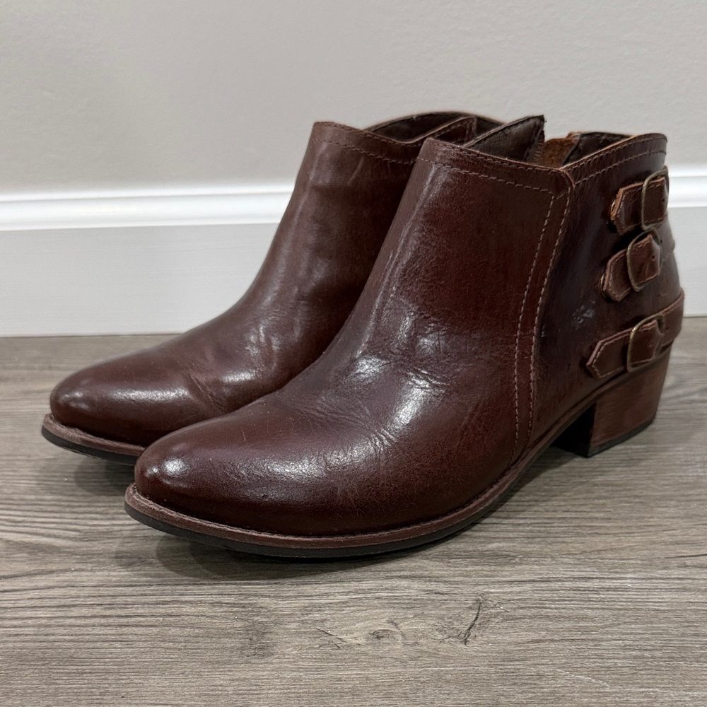 Matisse Kate Brown Leather Ankle Boots 8.5